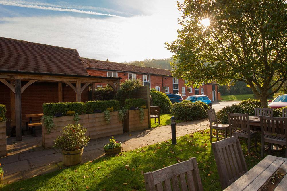 The White Hart Hotel Stockbridge  Bagian luar foto
