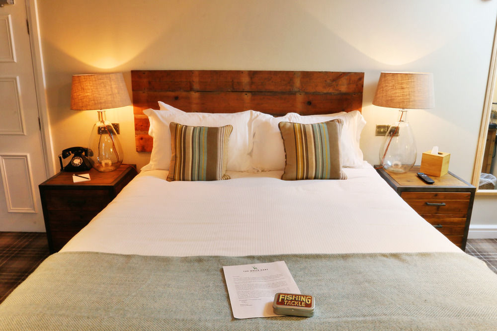 The White Hart Hotel Stockbridge  Bagian luar foto