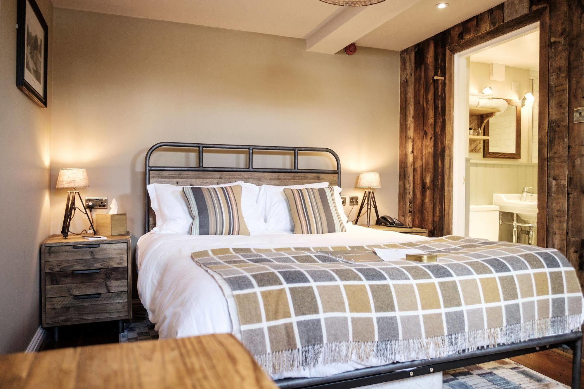 The White Hart Hotel Stockbridge  Bagian luar foto