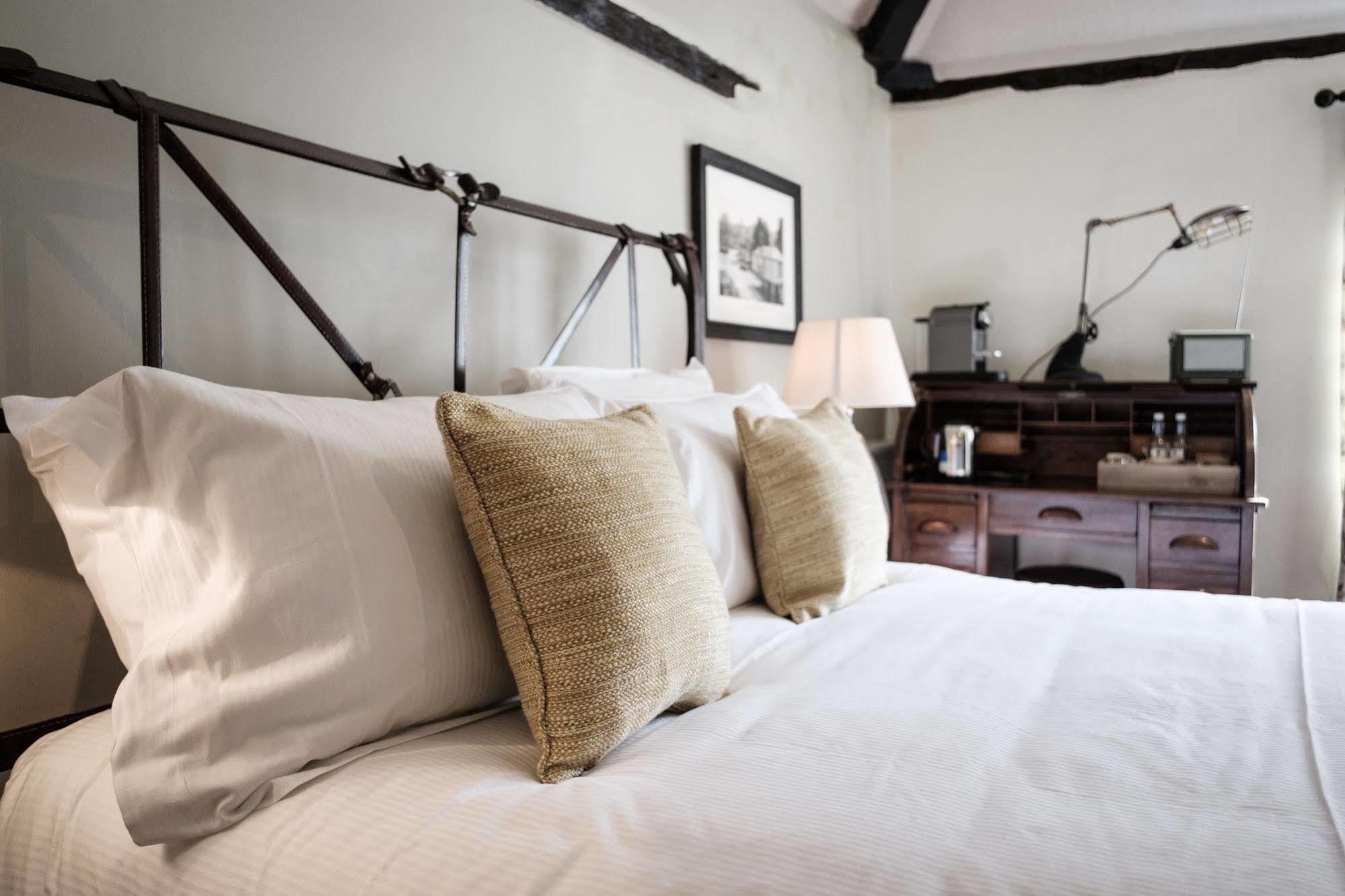 The White Hart Hotel Stockbridge  Bagian luar foto