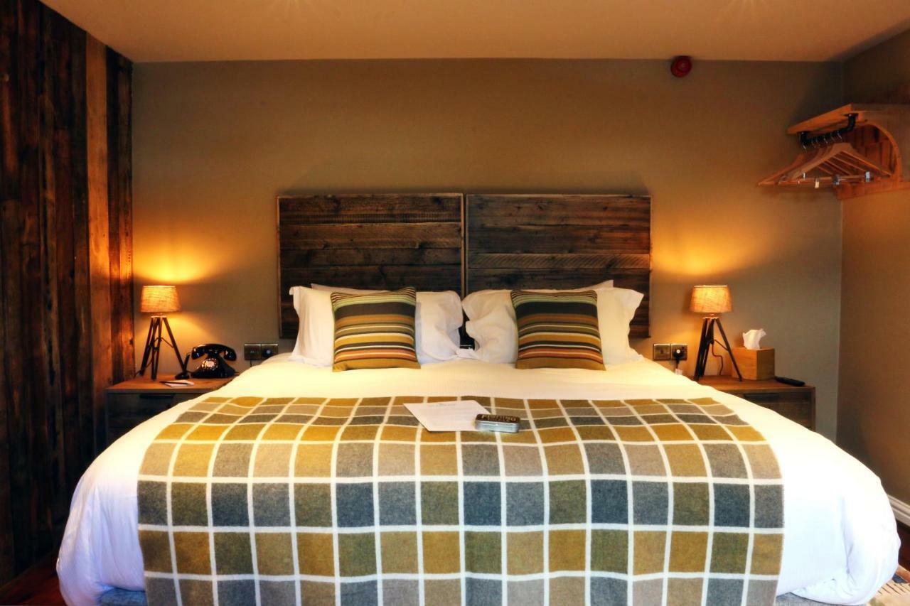 The White Hart Hotel Stockbridge  Bagian luar foto